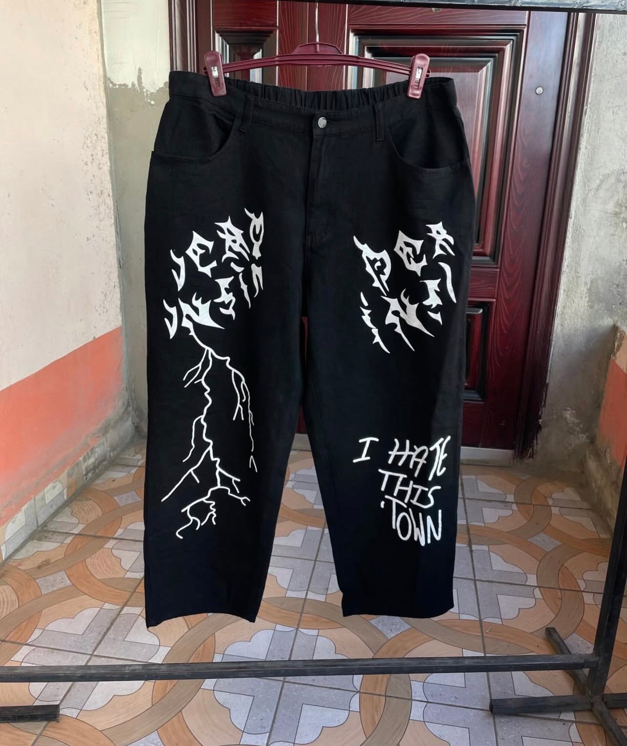 Y2K baggy aesthetic denim jeans